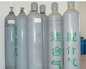 鄭州混合氣體廠家為你講述究竟怎么樣安全使用液氮容器